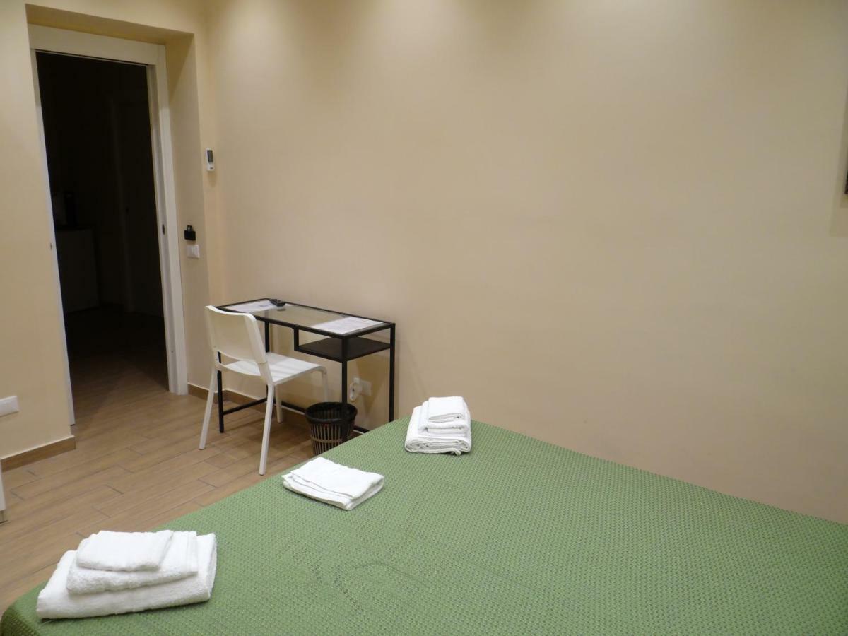 Montecarlo Palace Bed and Breakfast Palermo Buitenkant foto