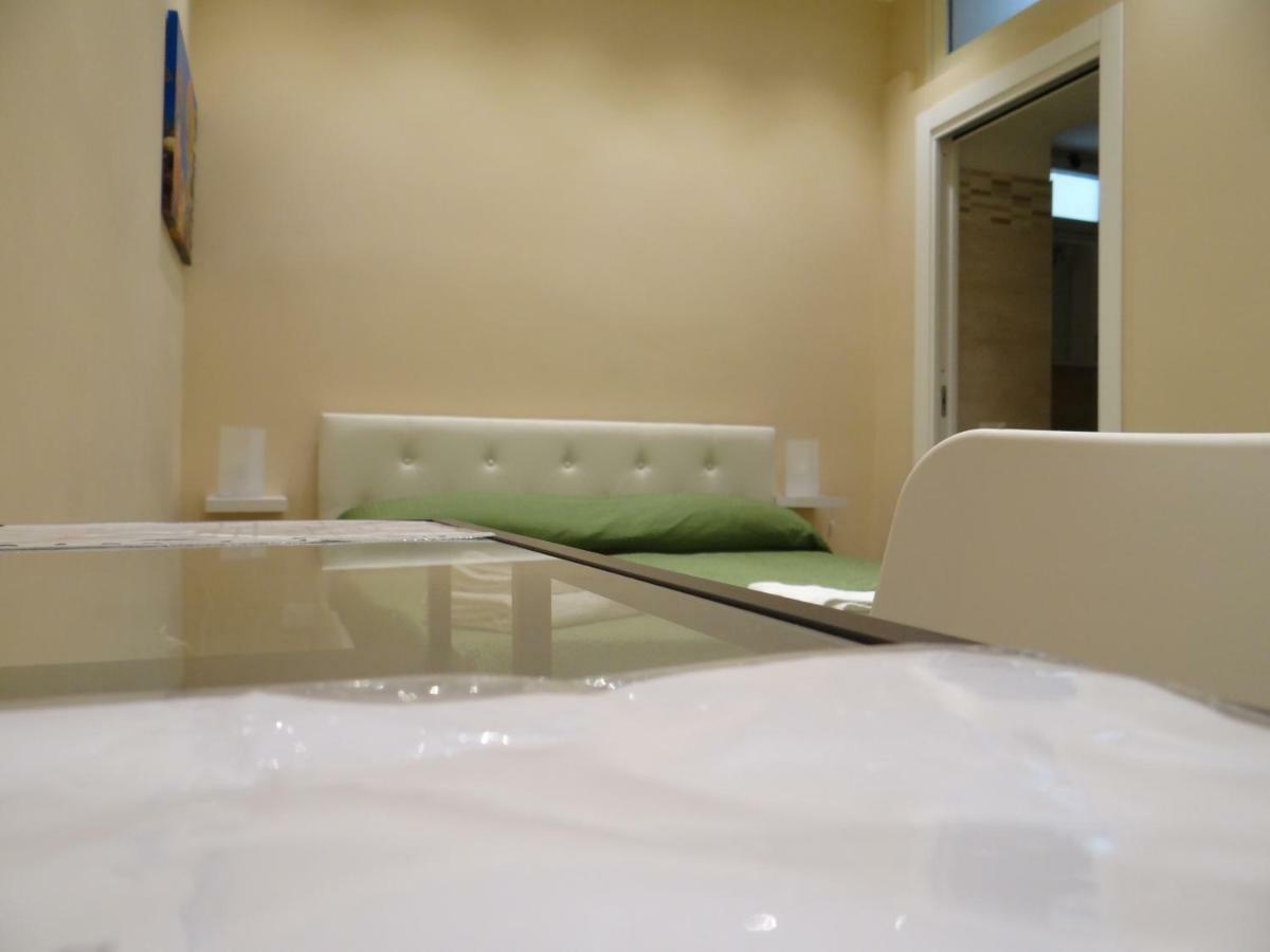 Montecarlo Palace Bed and Breakfast Palermo Buitenkant foto